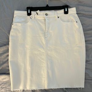 Banana Republic White Denim Skirt 14